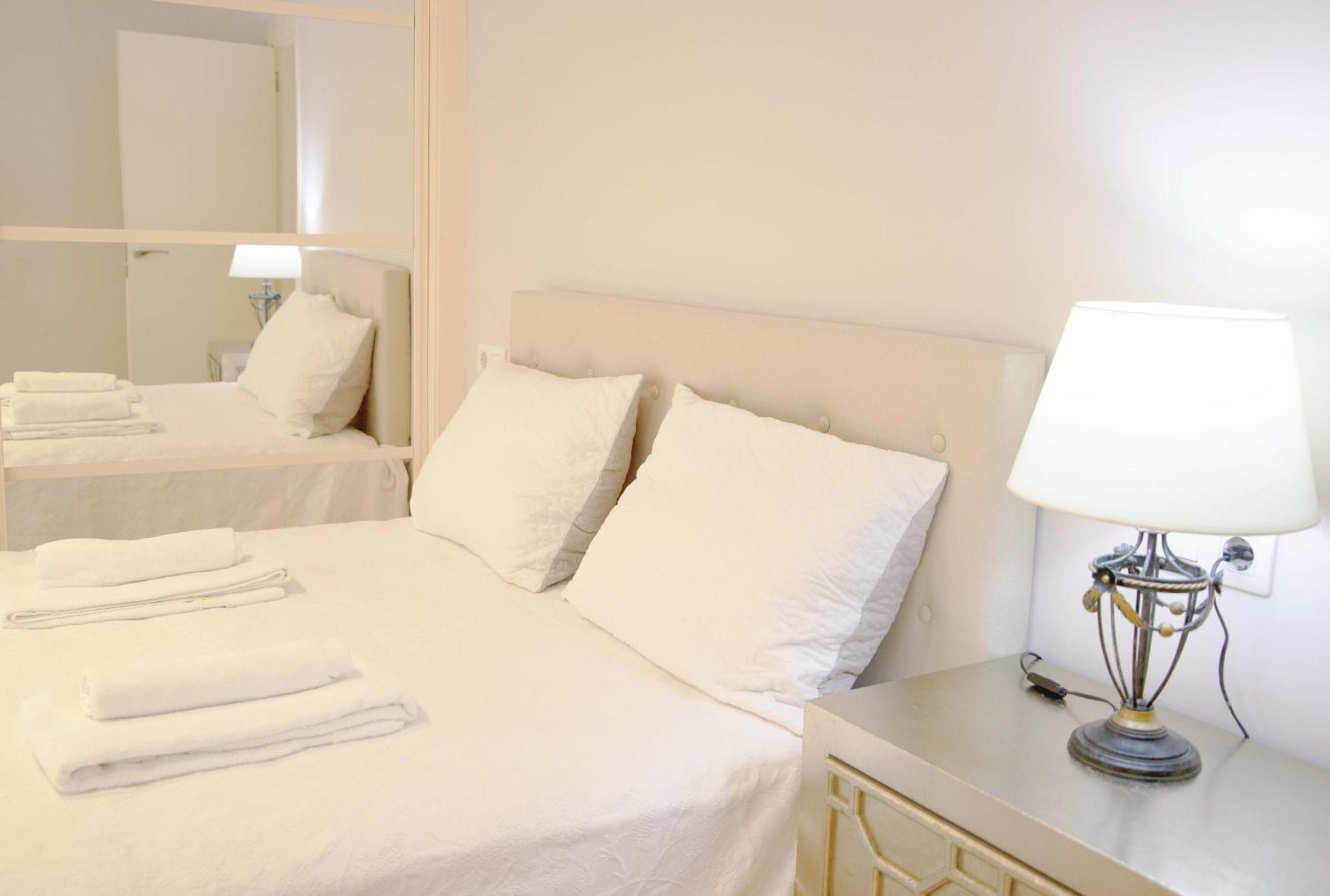 Apartamento En Ribeira Esterno foto